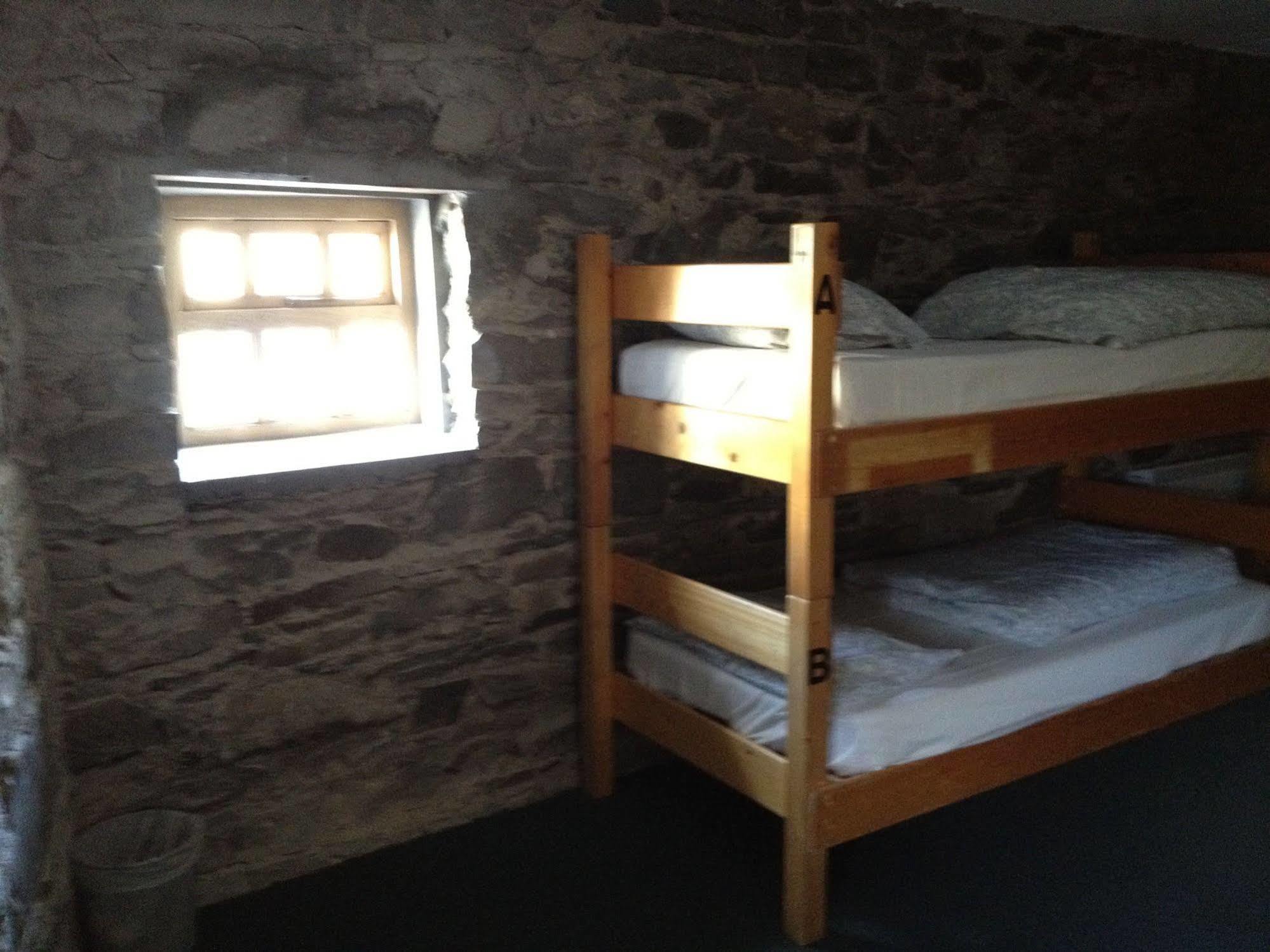 Old Mill Holiday Hostel เวสต์พอร์ต ภายนอก รูปภาพ